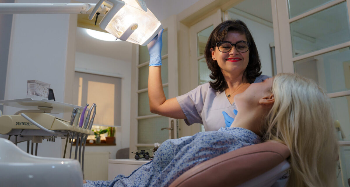 Specialiștii în Implant Dentar – TeoSmile, Clinica Dentara din Ploiești
